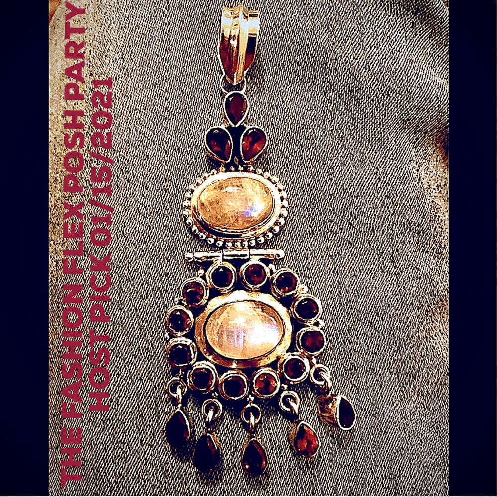 HP💕Vintage Moonstone Garnet Sterling .925 Pendant